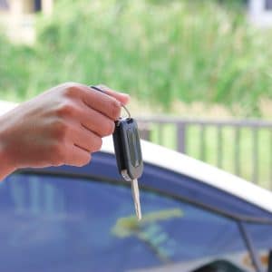 Cerrajería vial carros gama media